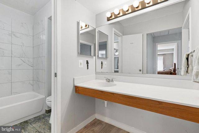 9841 SAILFISH TER, Montgomery Village, MD 20886