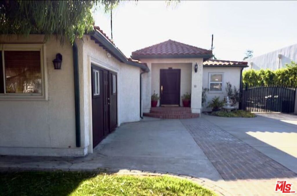 5833 Cahill Avenue, Los Angeles, CA 91356 — photo 4