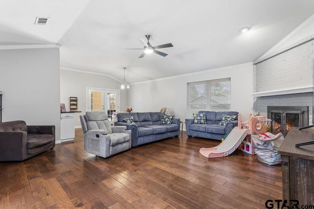 1302 Lake Cross, Hideaway, TX 75771