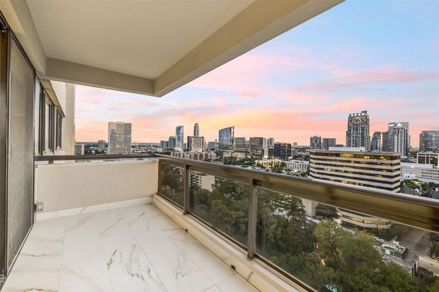 49 Briar Hollow Lane 1904, Houston, TX 77027