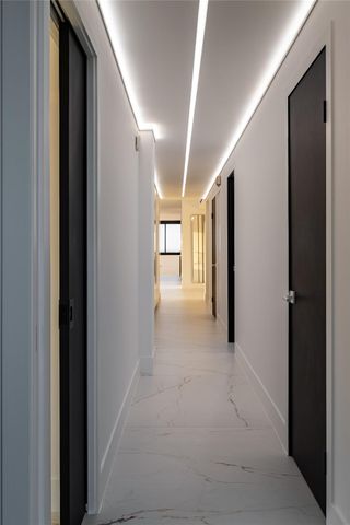 49 Briar Hollow Lane 1904, Houston, TX 77027