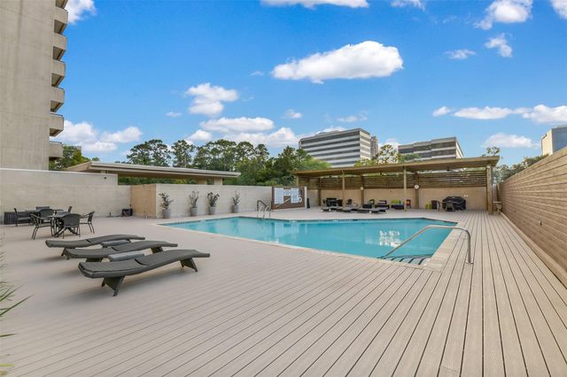 49 Briar Hollow Lane 1904, Houston, TX 77027