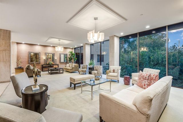 49 Briar Hollow Lane 1904, Houston, TX 77027