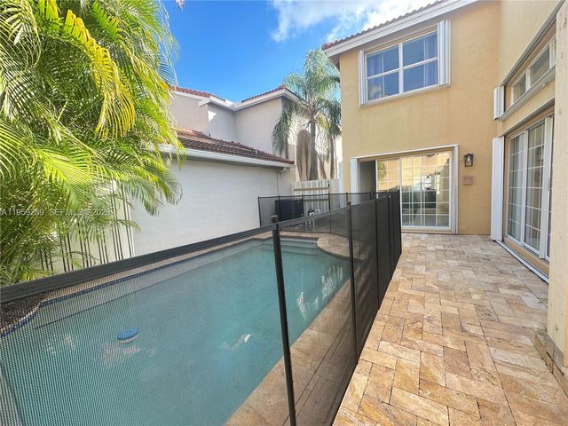 1115 River Birch St, Hollywood, FL 33019