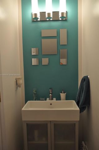 1115 River Birch St, Hollywood, FL 33019