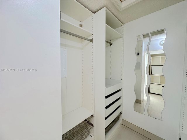 1115 River Birch St, Hollywood, FL 33019