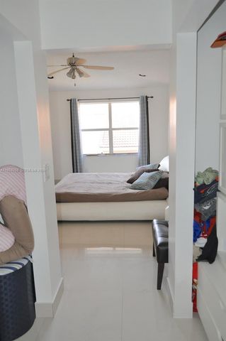 1115 River Birch St, Hollywood, FL 33019