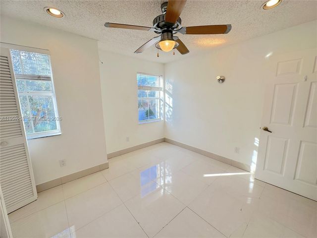 1115 River Birch St, Hollywood, FL 33019