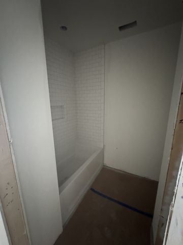 1087 Isaac Franklin Dr, Gallatin, TN 37066