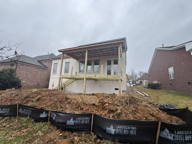 1087 Isaac Franklin Dr, Gallatin, TN 37066