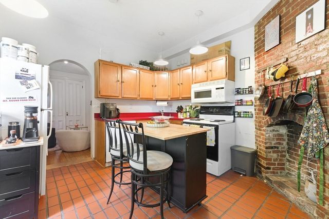 45 Rutland St 3, Boston, MA 02118