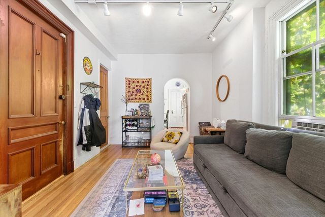 45 Rutland St 3, Boston, MA 02118
