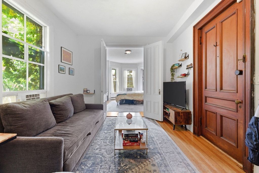 45 Rutland St 3, Boston, MA 02118