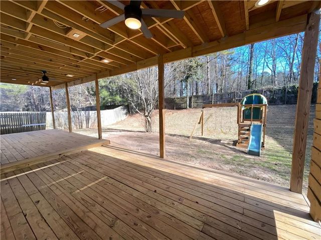 2747 High Tide Drive, Atlanta, GA 30349