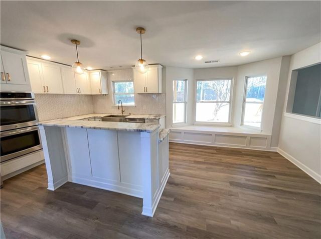 2747 High Tide Drive, Atlanta, GA 30349