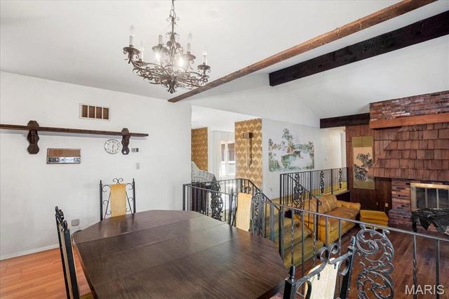 32 Briarcliffe Drive, Collinsville, IL 62234