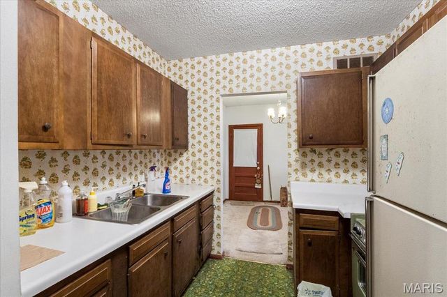 32 Briarcliffe Drive, Collinsville, IL 62234