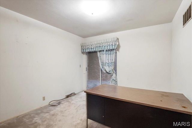 32 Briarcliffe Drive, Collinsville, IL 62234