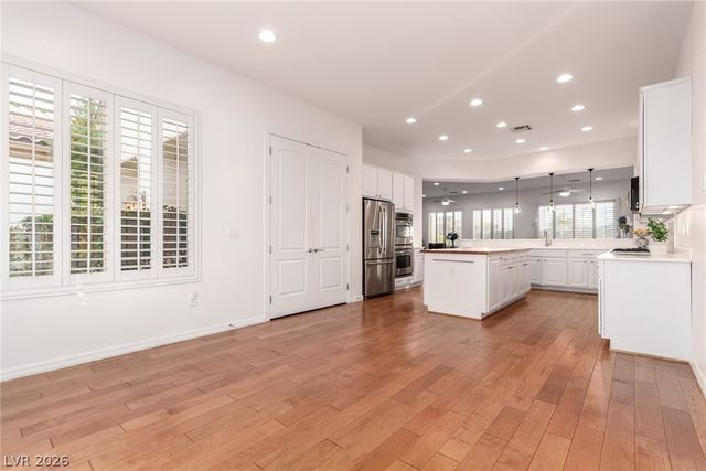 2421 Black River Falls Drive, Henderson, NV 89044