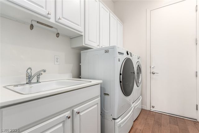 2421 Black River Falls Drive, Henderson, NV 89044