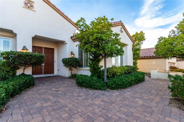 2421 Black River Falls Drive, Henderson, NV 89044