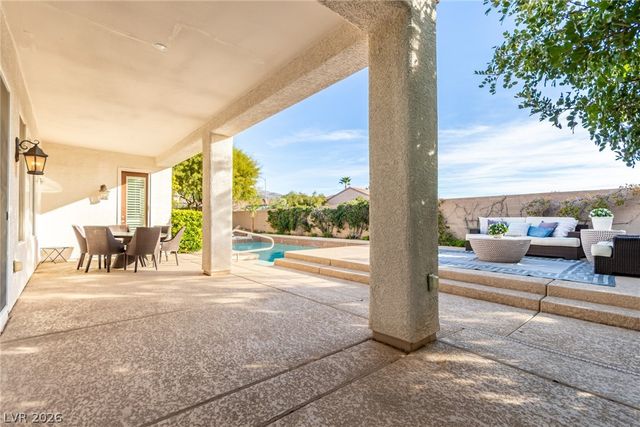 2421 Black River Falls Drive, Henderson, NV 89044