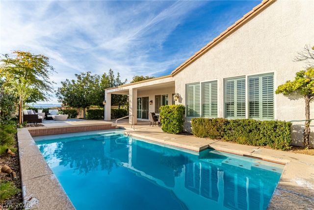 2421 Black River Falls Drive, Henderson, NV 89044