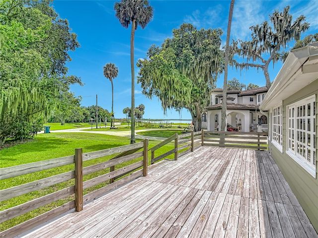 556 STONE ISLAND ROAD, Enterprise, FL 32725