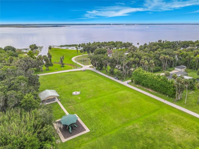 556 STONE ISLAND ROAD, Enterprise, FL 32725