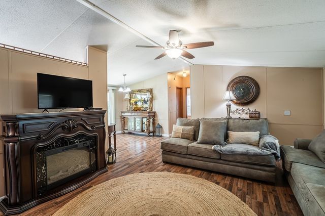 63 Applewood Lane, Chatsworth, GA 30705