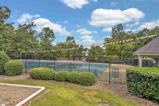 111 Golden Crest Court, Mauldin, SC 29662