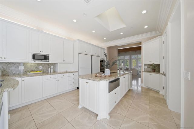 13278 Caminito Mendiola, San Diego, CA 92130