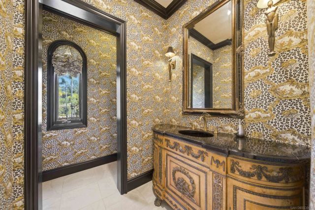13278 Caminito Mendiola, San Diego, CA 92130