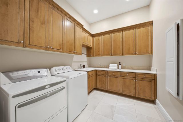 13278 Caminito Mendiola, San Diego, CA 92130