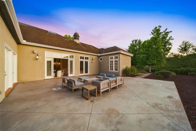13278 Caminito Mendiola, San Diego, CA 92130