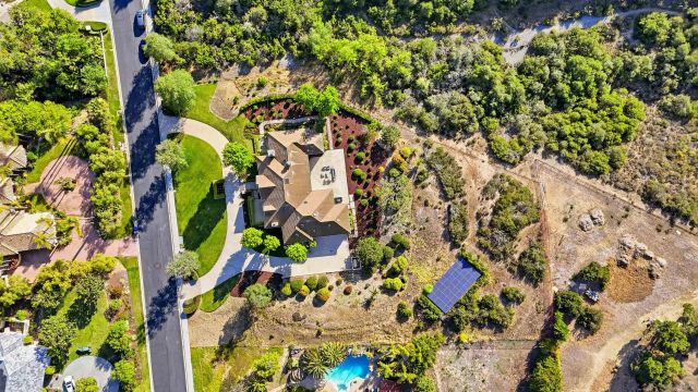 13278 Caminito Mendiola, San Diego, CA 92130