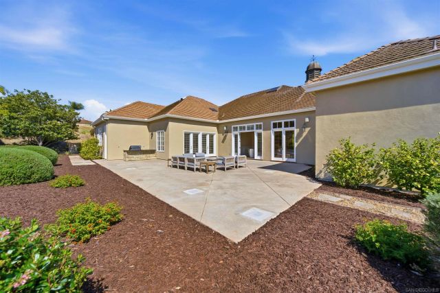 13278 Caminito Mendiola, San Diego, CA 92130