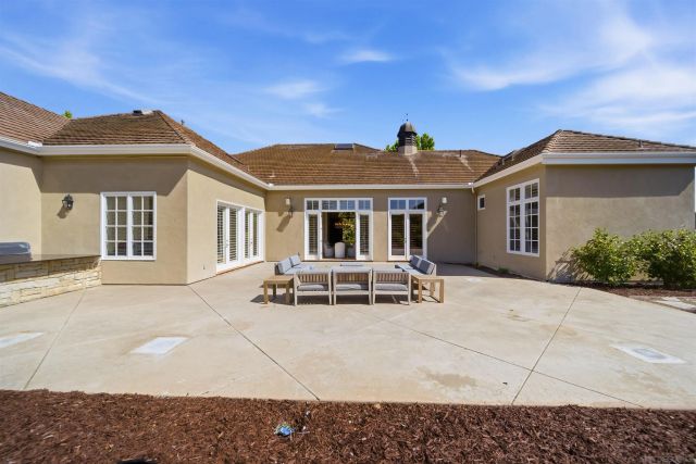 13278 Caminito Mendiola, San Diego, CA 92130