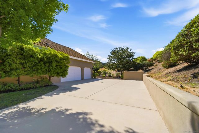 13278 Caminito Mendiola, San Diego, CA 92130