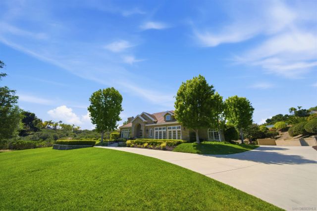13278 Caminito Mendiola, San Diego, CA 92130