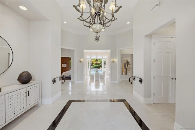 13278 Caminito Mendiola, San Diego, CA 92130