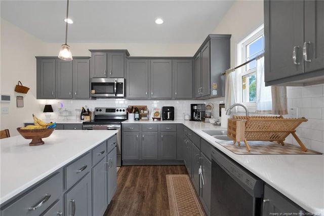 124 Nairn Street, Fayetteville, NC 28311