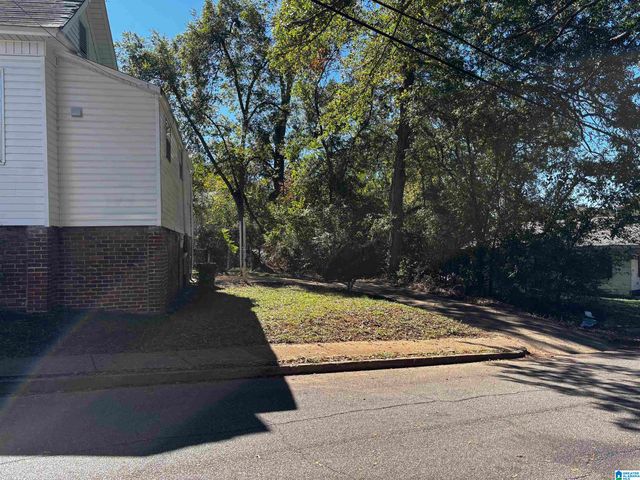 244 FAIRFAX AVENUE, Bessemer, AL 35020