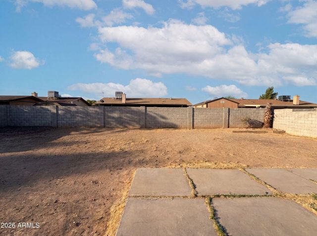 8839 W CAROL Avenue, Peoria, AZ 85345