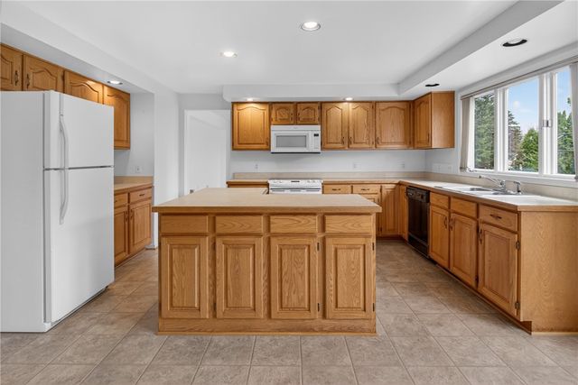 55 Canterbury, Penfield, NY 14450