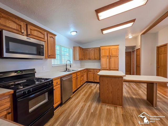 4381 Second Street, Newport, MI 48166
