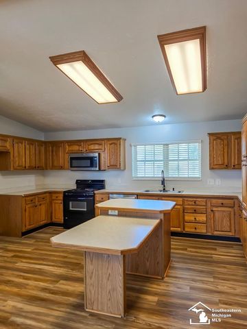 4381 Second Street, Newport, MI 48166