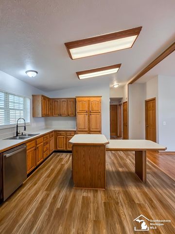4381 Second Street, Newport, MI 48166
