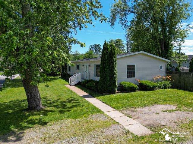 4381 Second Street, Newport, MI 48166