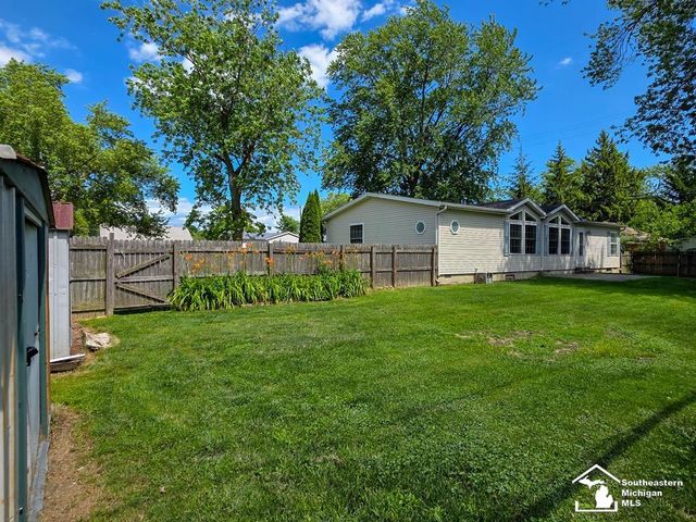 4381 Second Street, Newport, MI 48166